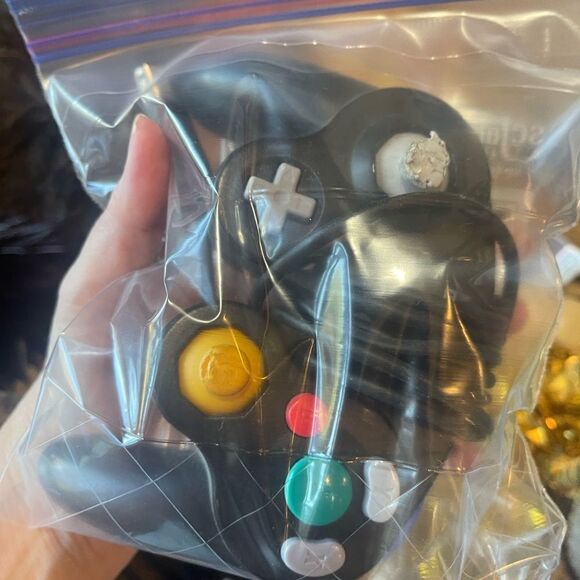 Black Nintendo Gamecubee Controller - Picture 9 of 9